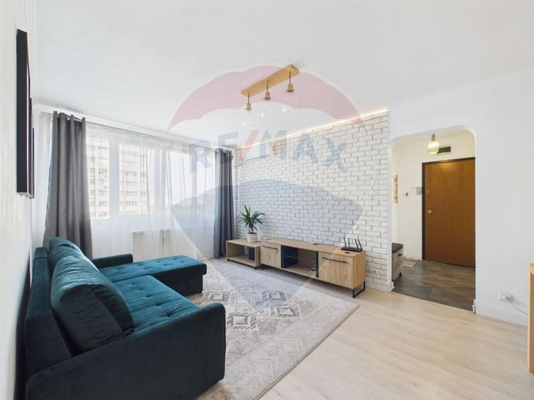 Apartament cu 2 camere semidecomandat, mobilat în Baba Novac