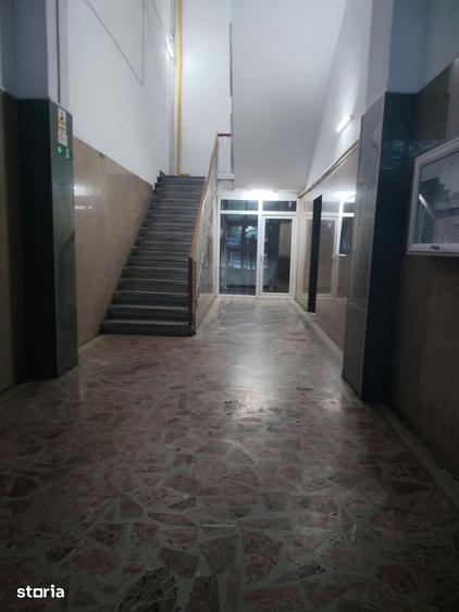 Apartament cu 6 camere în Unirii