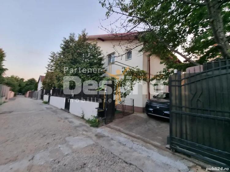 Duplex cu 4 camere cu Canalizare în Giulești