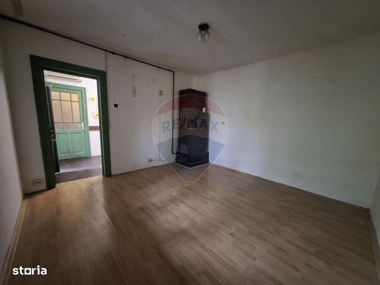 Casă cu 2 camere în Pieptănari