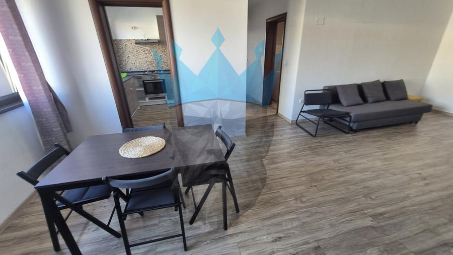 Apartament cu 3 camere semidecomandat, mobilat în Străulești