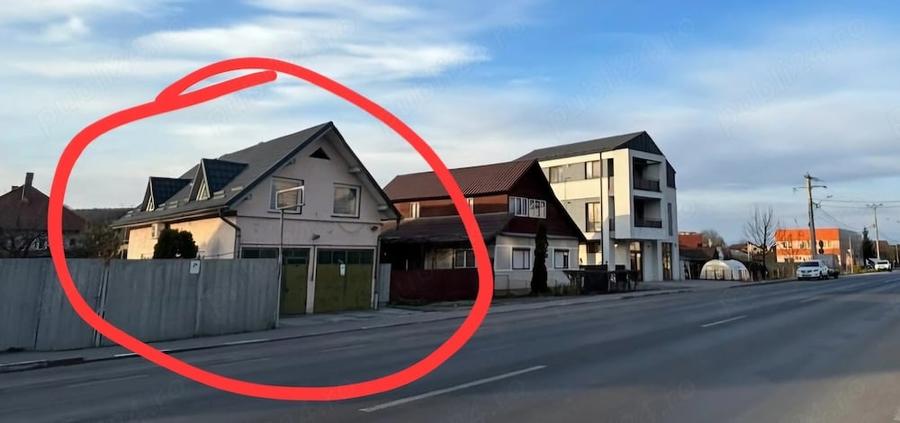 Casă cu Teren 930 Mp în Central