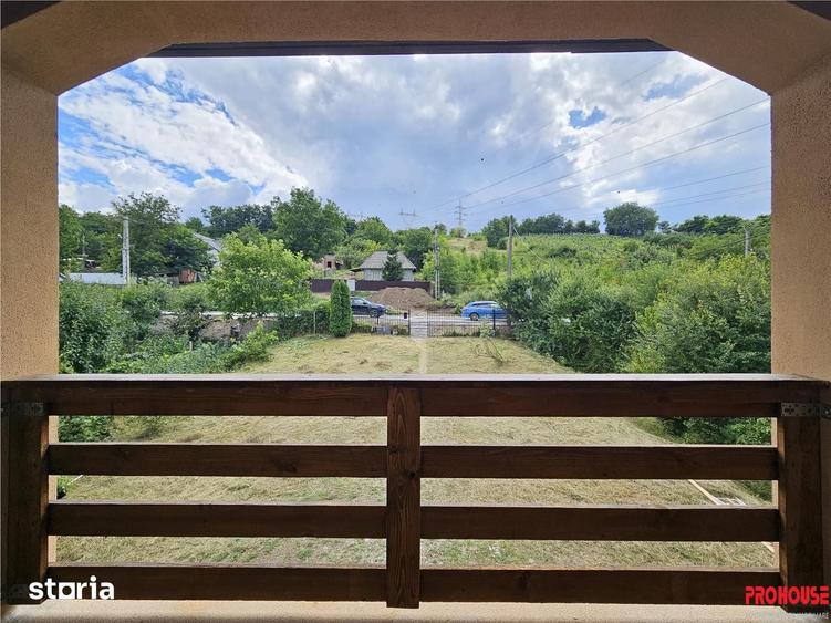 Casă cu 6 camere decomandat cu Teren 887 Mp în Central