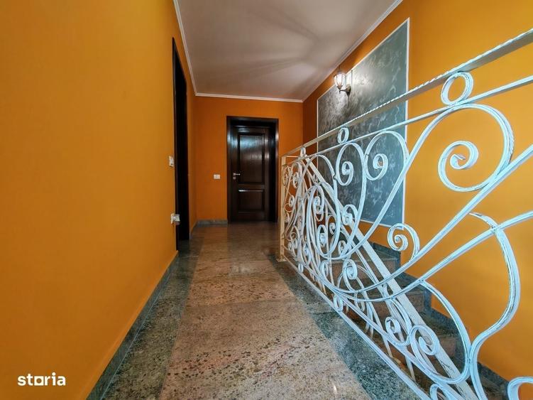 Casă cu 3 camere cu Teren 300 Mp în Central