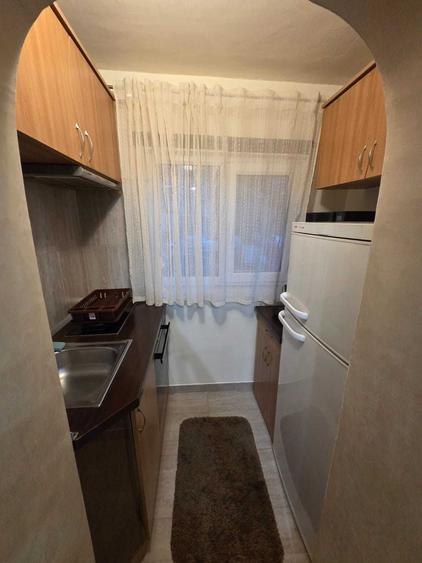 Apartament cu 2 camere decomandat în Decebal
