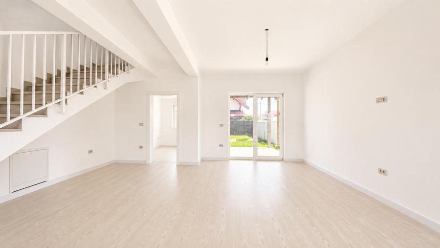 Duplex cu 4 camere cu Canalizare în Moșnița Nouă