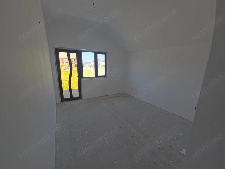 Casă cu Teren 210 Mp în Valu lui Traian