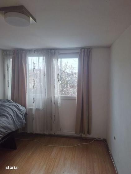 Casă cu 4 camere în Românești