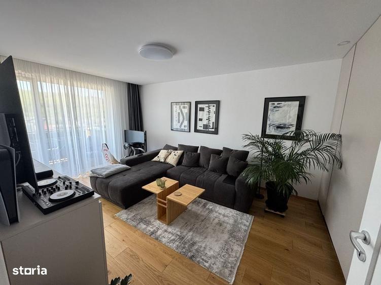 Apartament cu 2 camere decomandat, mobilat în Astra