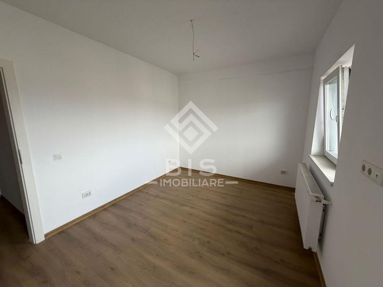 Apartament cu 3 camere decomandat în Est