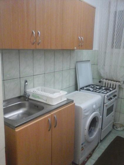 Garsonieră semidecomandată în Universitate