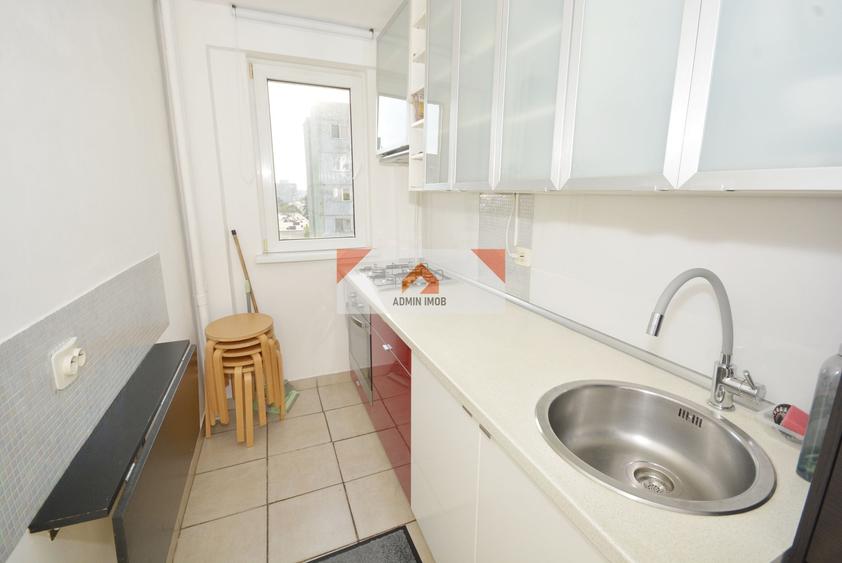 Apartament cu 2 camere decomandat în Drumul Taberei