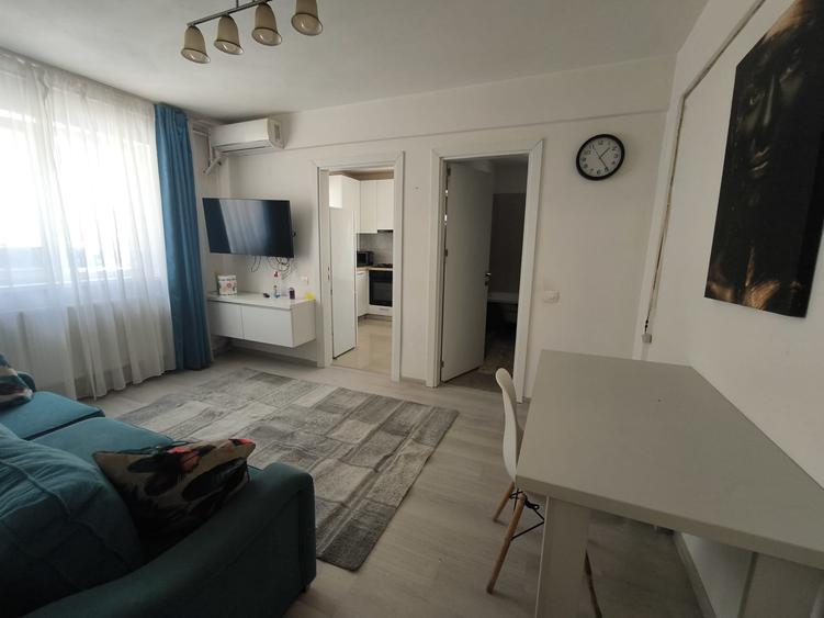 Apartament cu 2 camere semidecomandat în Bragadiru