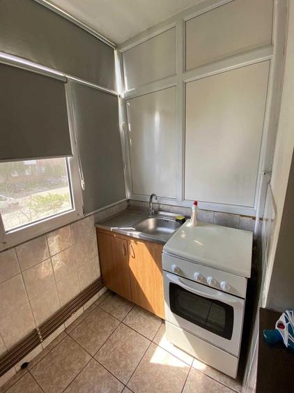 Apartament cu 2 camere decomandat în 1 Mai