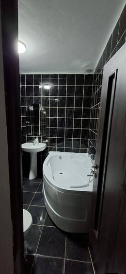 Garsonieră decomandată în Gorjului
