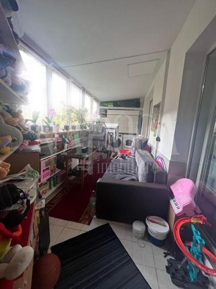 Apartament 2 camere de vanzare in Floresti - 5