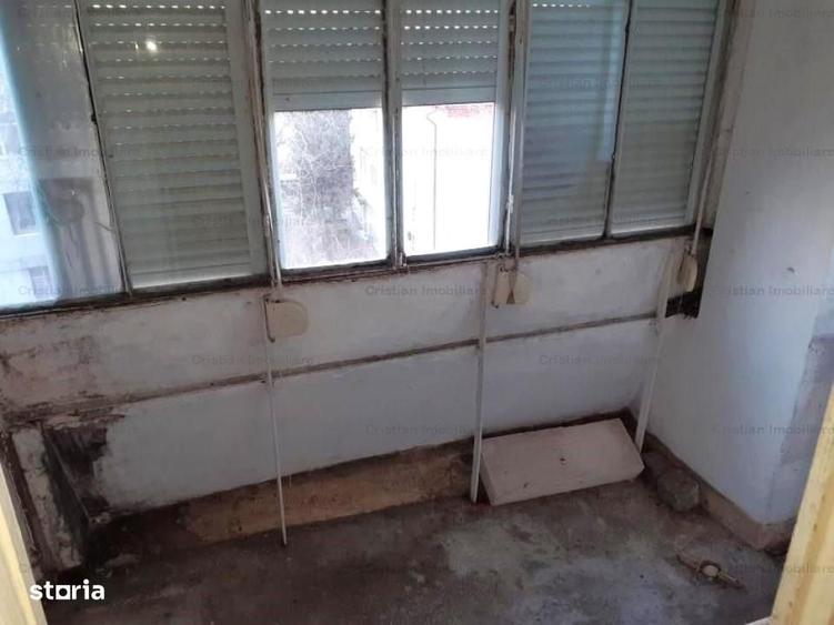 Apartament cu 4 camere decomandat în Dorobanți