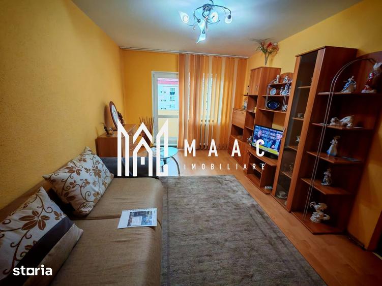 Apartament cu 3 camere decomandat în Valea Aurie