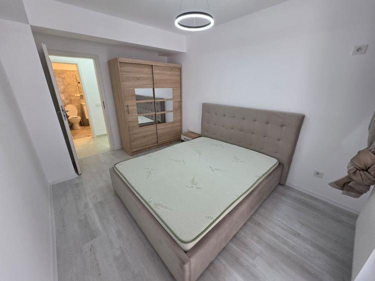 Apartament cu 3 camere decomandat, mobilat în Theodor Pallady