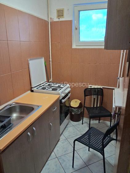 Titan 1 Decembrie1918 la 1 minut de metrou apartament 2 camere
