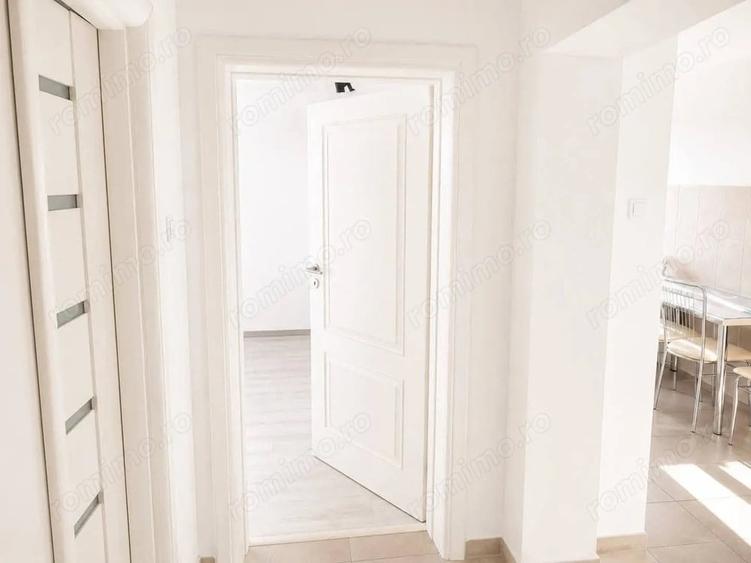 Apartament cu 3 camere semidecomandat în Liviu Rebreanu