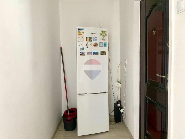 Apartament cu 2 camere decomandat, mobilat în Central