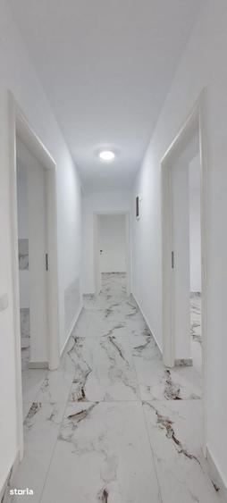 Casă cu 3 camere cu Teren 500 Mp în Săbăreni