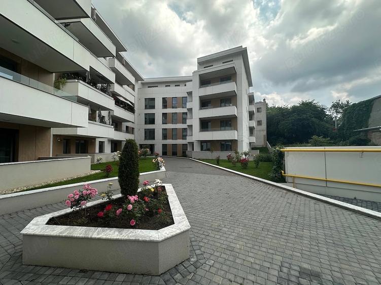Garsonieră decomandată în Unirii