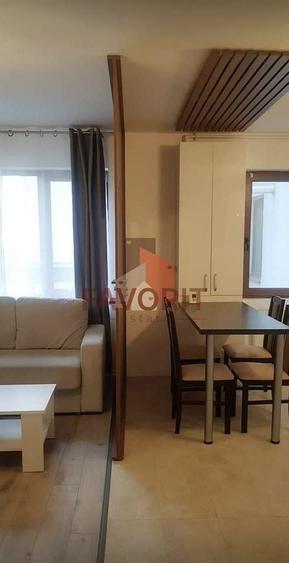 Apartament cu 2 camere semidecomandat, mobilat în Aradului