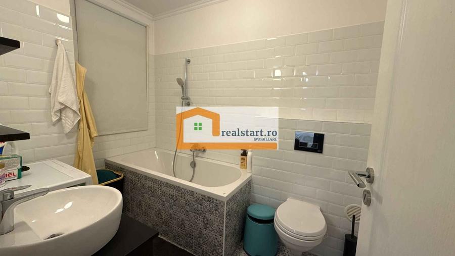 Apartament cu 4 camere decomandat, mobilat în Băneasa