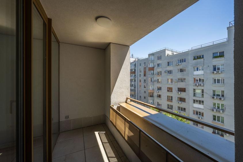 Apartament cu 2 camere semidecomandat, mobilat în Victoriei