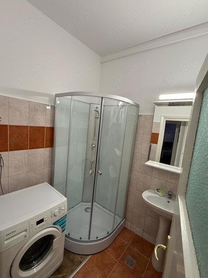 Apartament cu 3 camere decomandat în Vatra Luminoasă