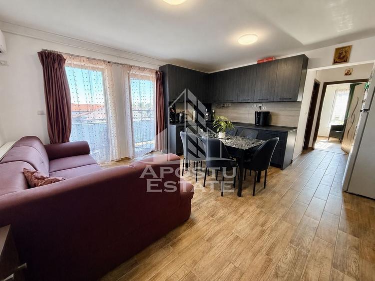 Apartament cu 2 camere semidecomandat, mobilat în Giroc