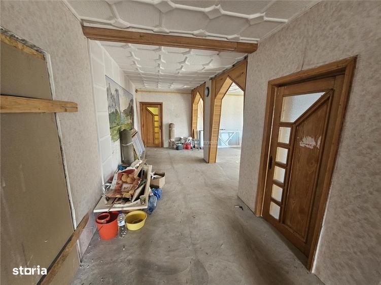 Apartament cu 4 camere în Calea Timișoarei