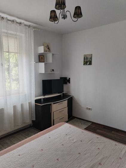 Apartament cu 2 camere în Coman