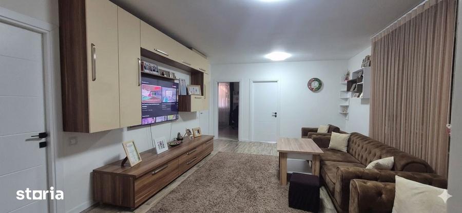 Casă cu 4 camere cu Teren 480 Mp în Clinceni