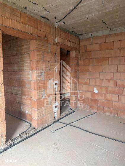 Casă cu 4 camere cu Teren 278 Mp în Bazoș