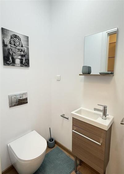 Apartament cu 3 camere semidecomandat, mobilat în Floreasca