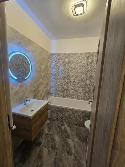 Apartament cu 2 camere decomandat în Metalurgiei