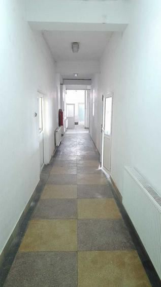 Spațiu comercial, de 290 mp, în Central