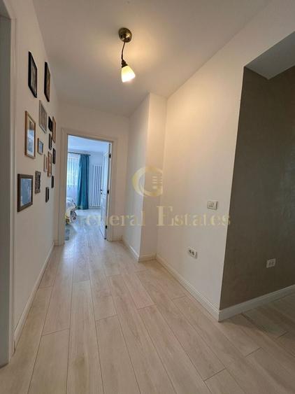 Penthouse cu 4 camere decomandat, mobilat în Noua