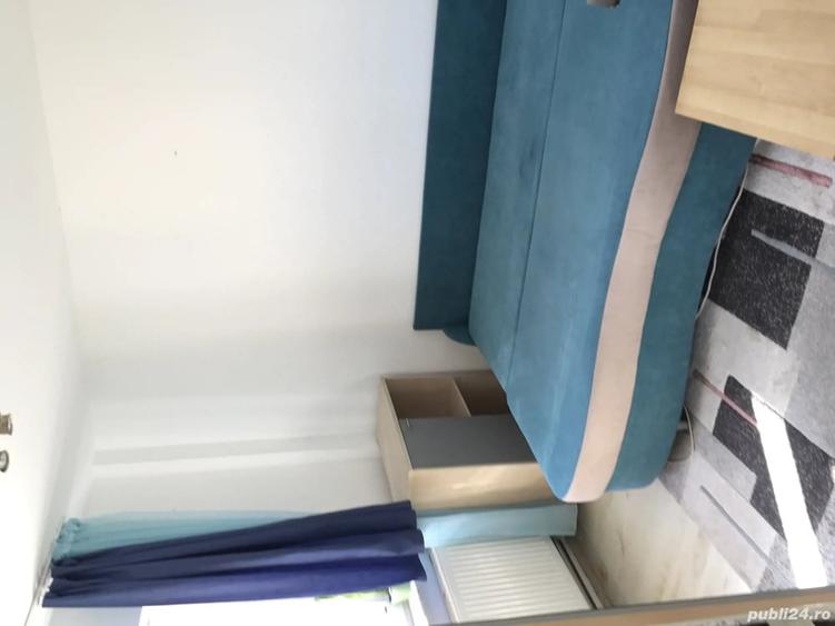 Apartament cu 3 camere semidecomandat în Florilor