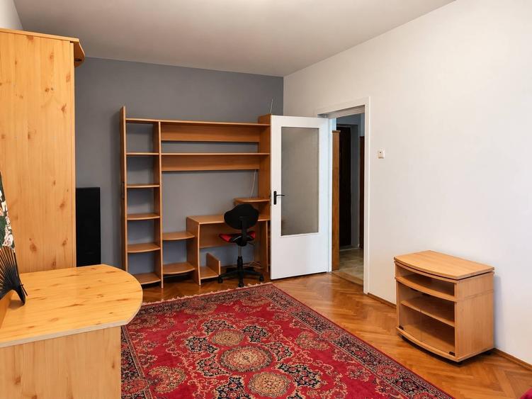 Apartament cu 2 camere decomandat în Gruia