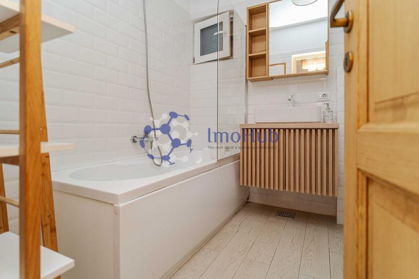 Apartament cu 3 camere decomandat, mobilat în Central