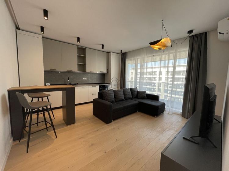 Apartament cu 2 camere semidecomandat, mobilat în Aviației