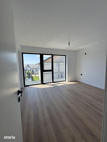 Casă cu 4 camere cu Teren 330 Mp în Central