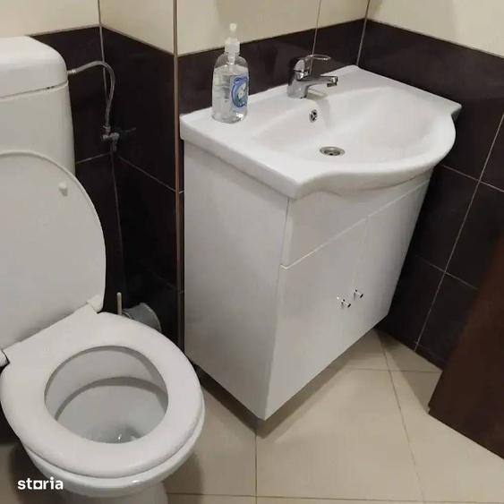 Apartament cu 2 camere, mobilat în Apărătorii Patriei