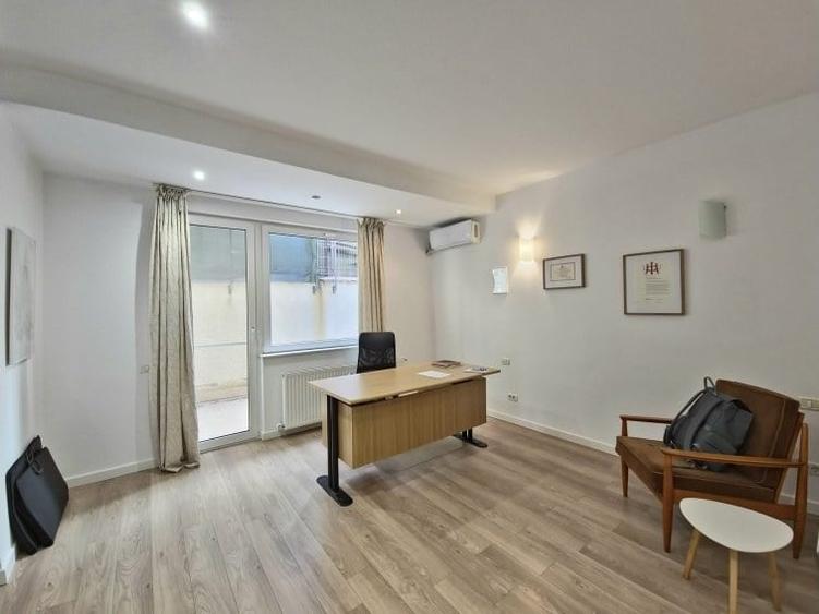 Apartament cu 4 camere în Dorobanți