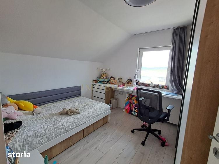 Casă cu 4 camere cu Teren 680 Mp în Gruia