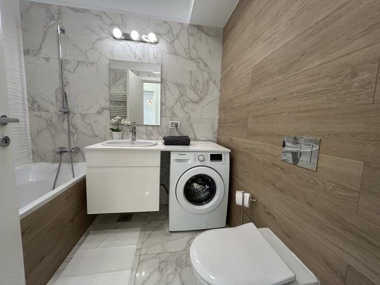 Apartament cu 3 camere decomandat în Băneasa
